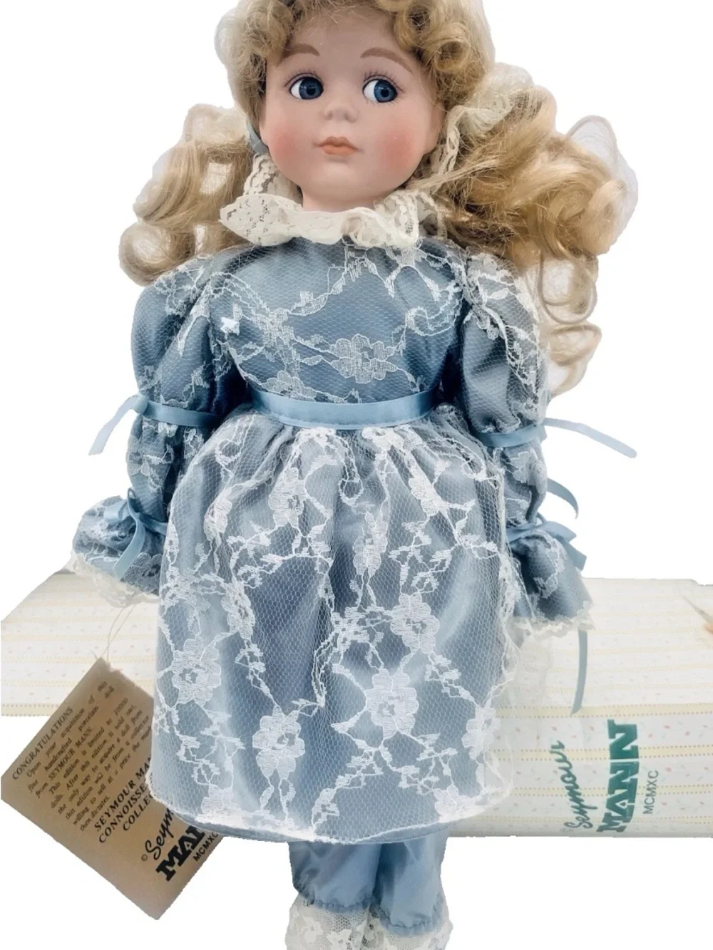 Seymour Mann Amanda Victorian Blue Lace Blond Hair Blue Eyes Porcelain Doll 16
